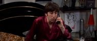 Who plays Howard's mom in The Big Bang Theory?